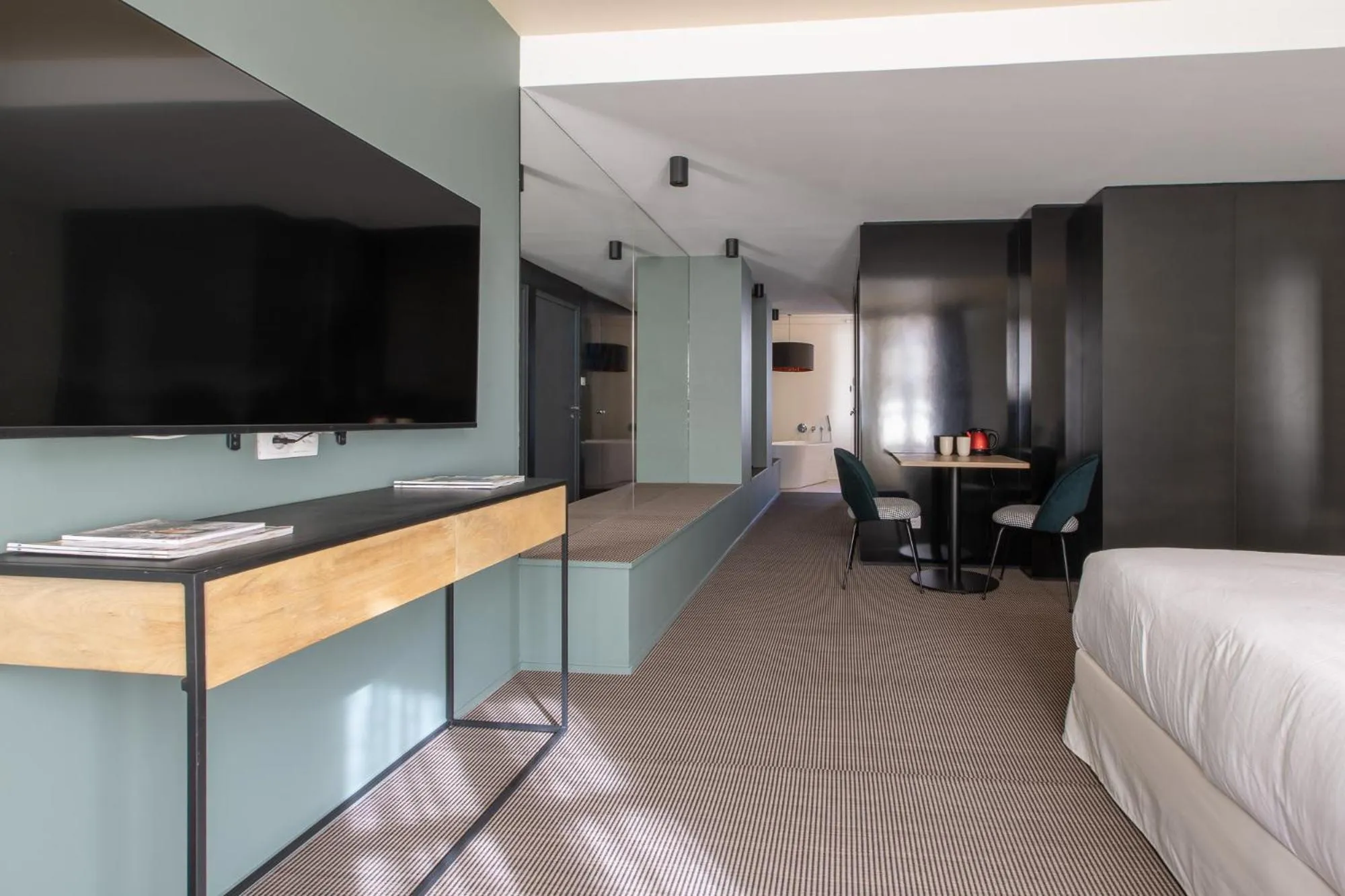 Bedroom in La Petite Fugue