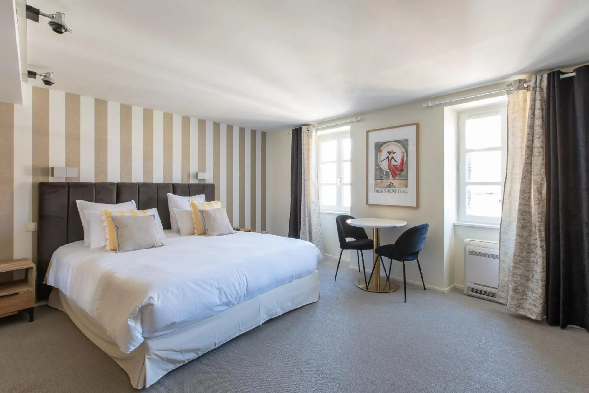 Bedroom, Bed in La Petite Fugue