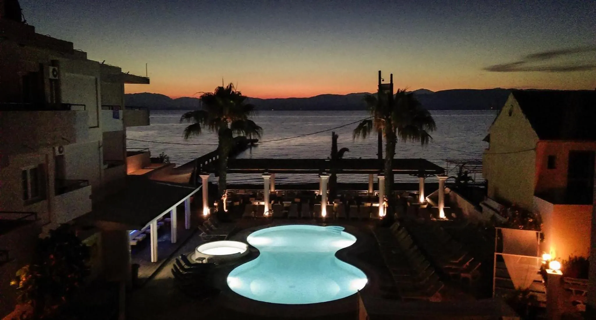 Pool view in Quayside Village Hotel