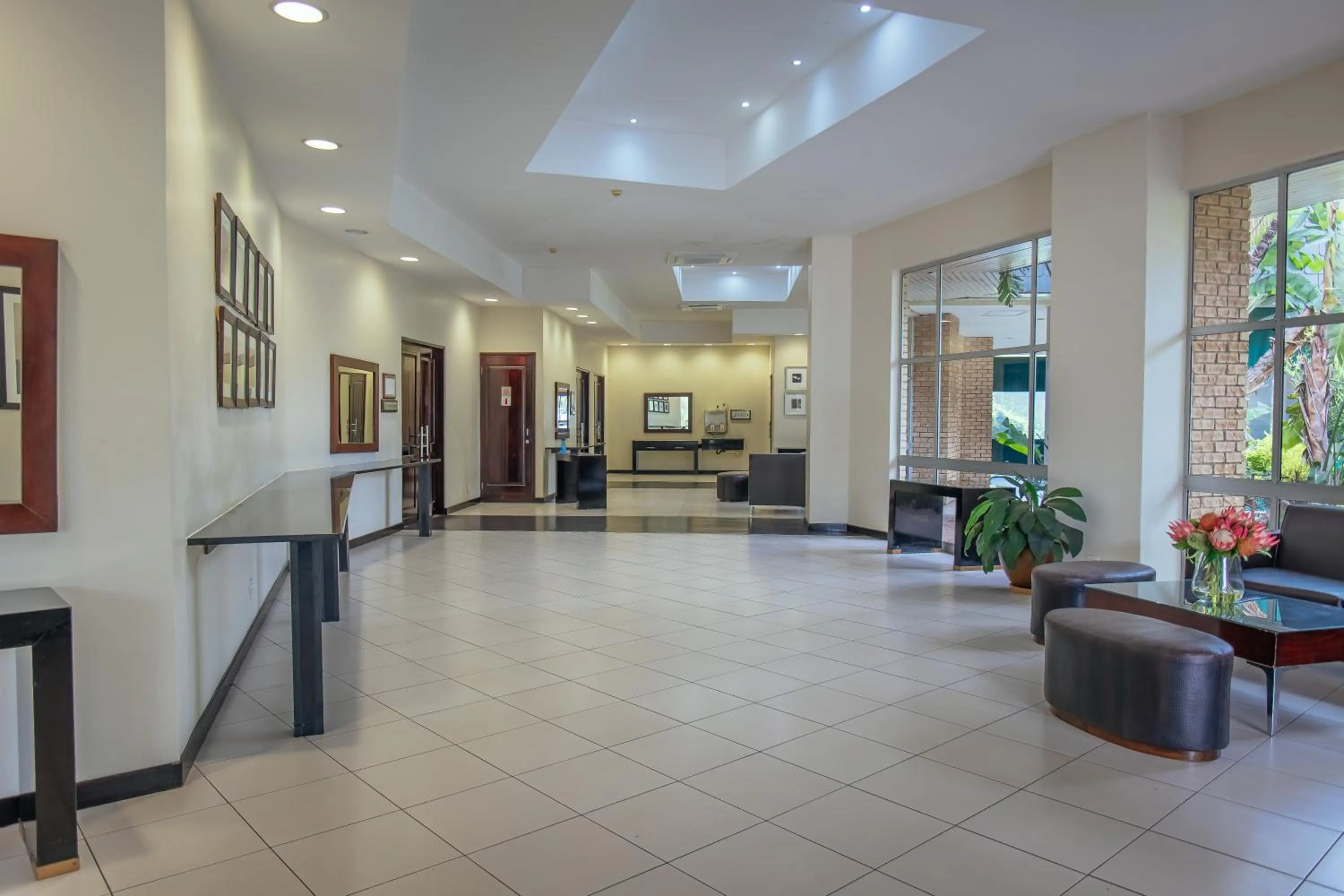 Facade/entrance in Cresta Lodge Gaborone