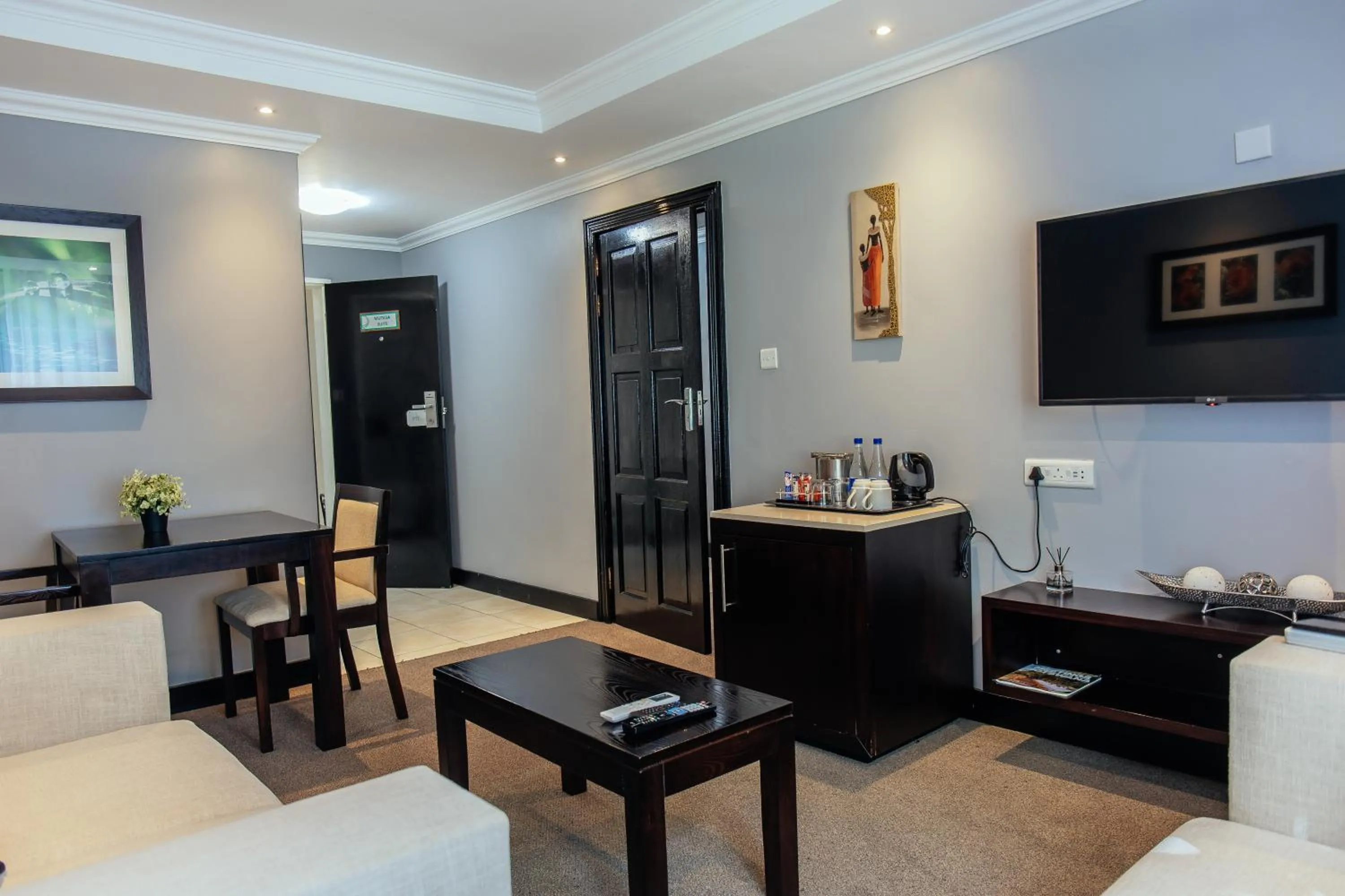 TV and multimedia in Cresta Lodge Gaborone