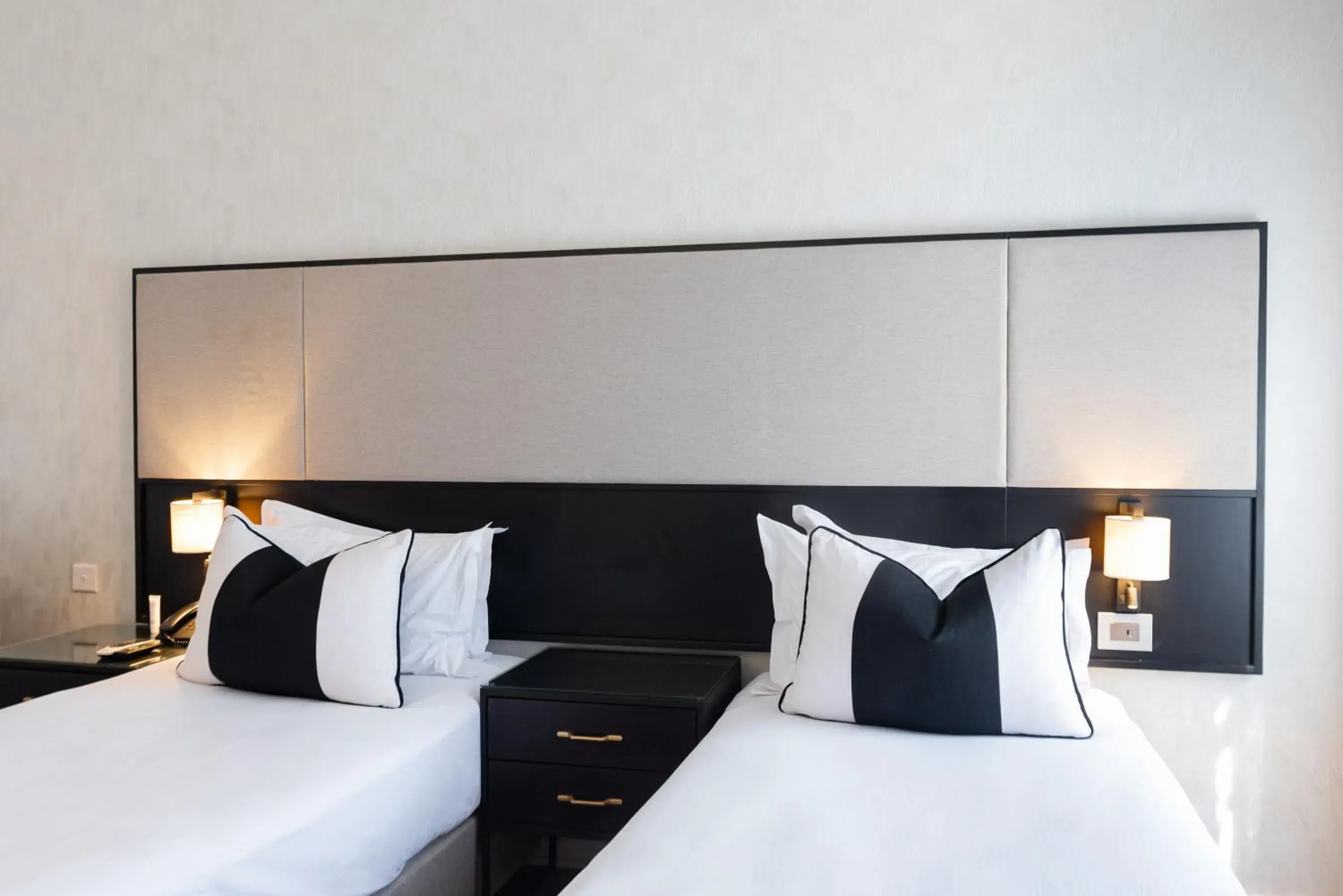 Twin Room in Cresta Churchill Hotel Twin Room in Cresta Churchill Hotel