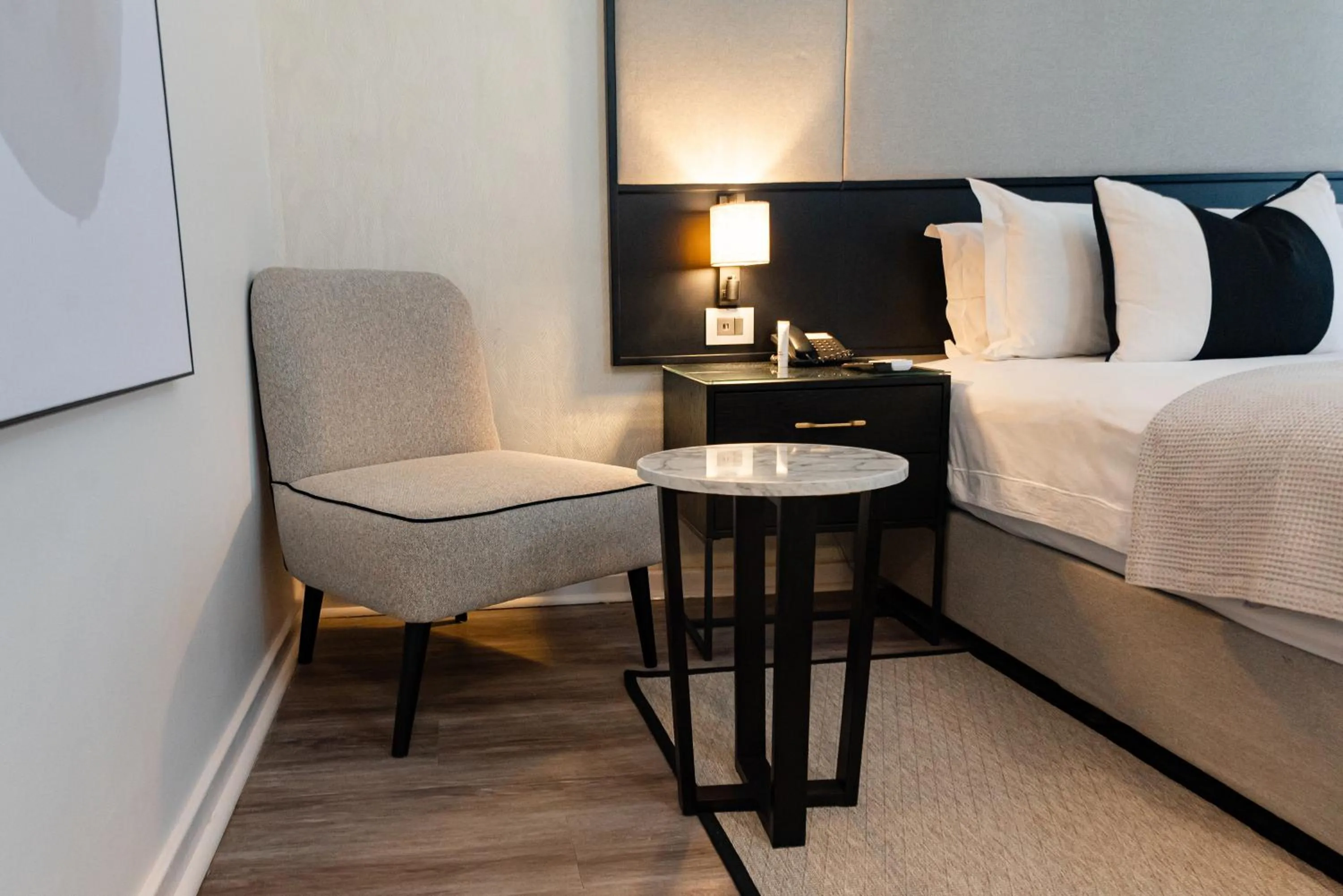 Bed in Cresta Churchill Hotel