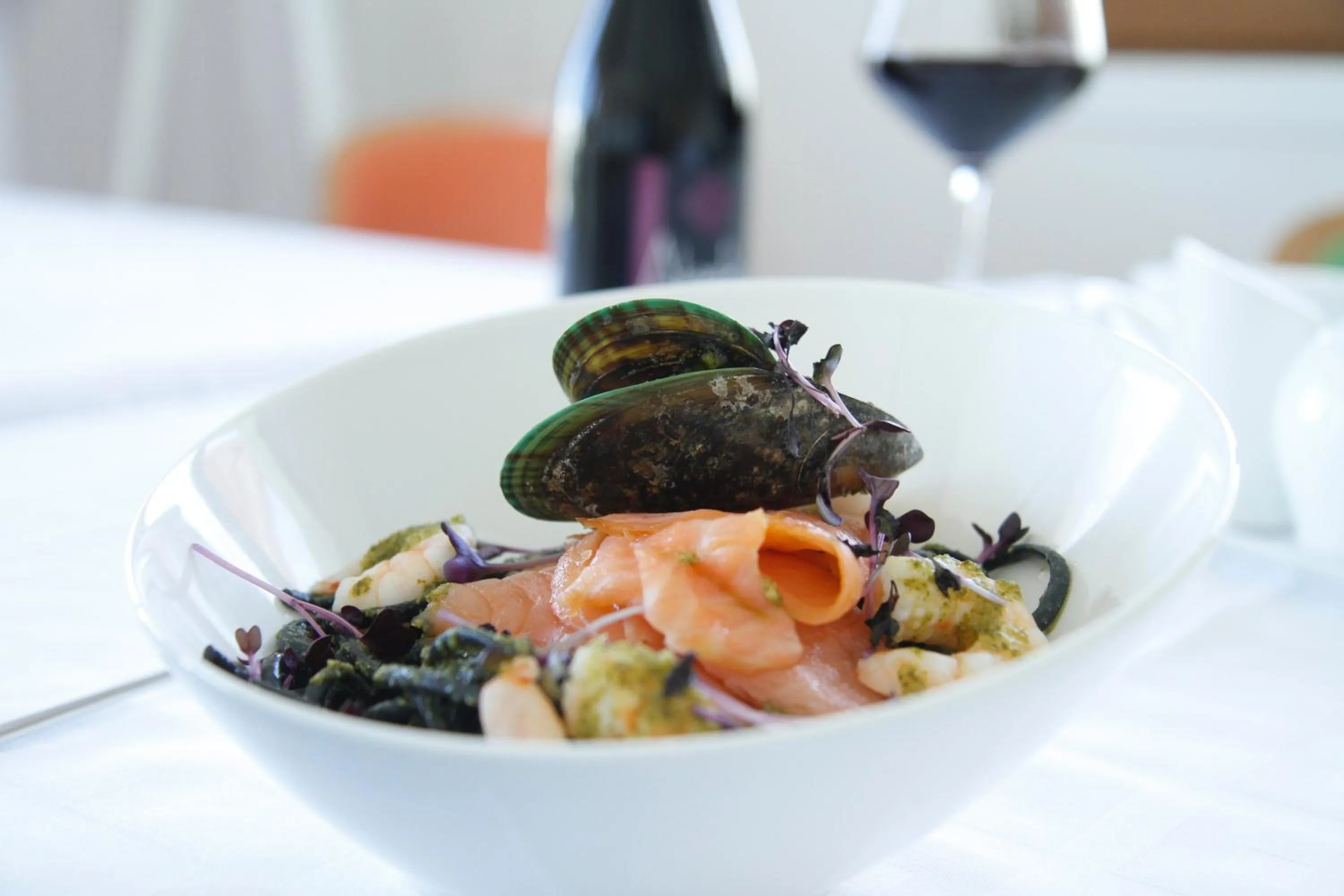 Restaurant/places to eat in Somewhere - Estoril Guesthouse