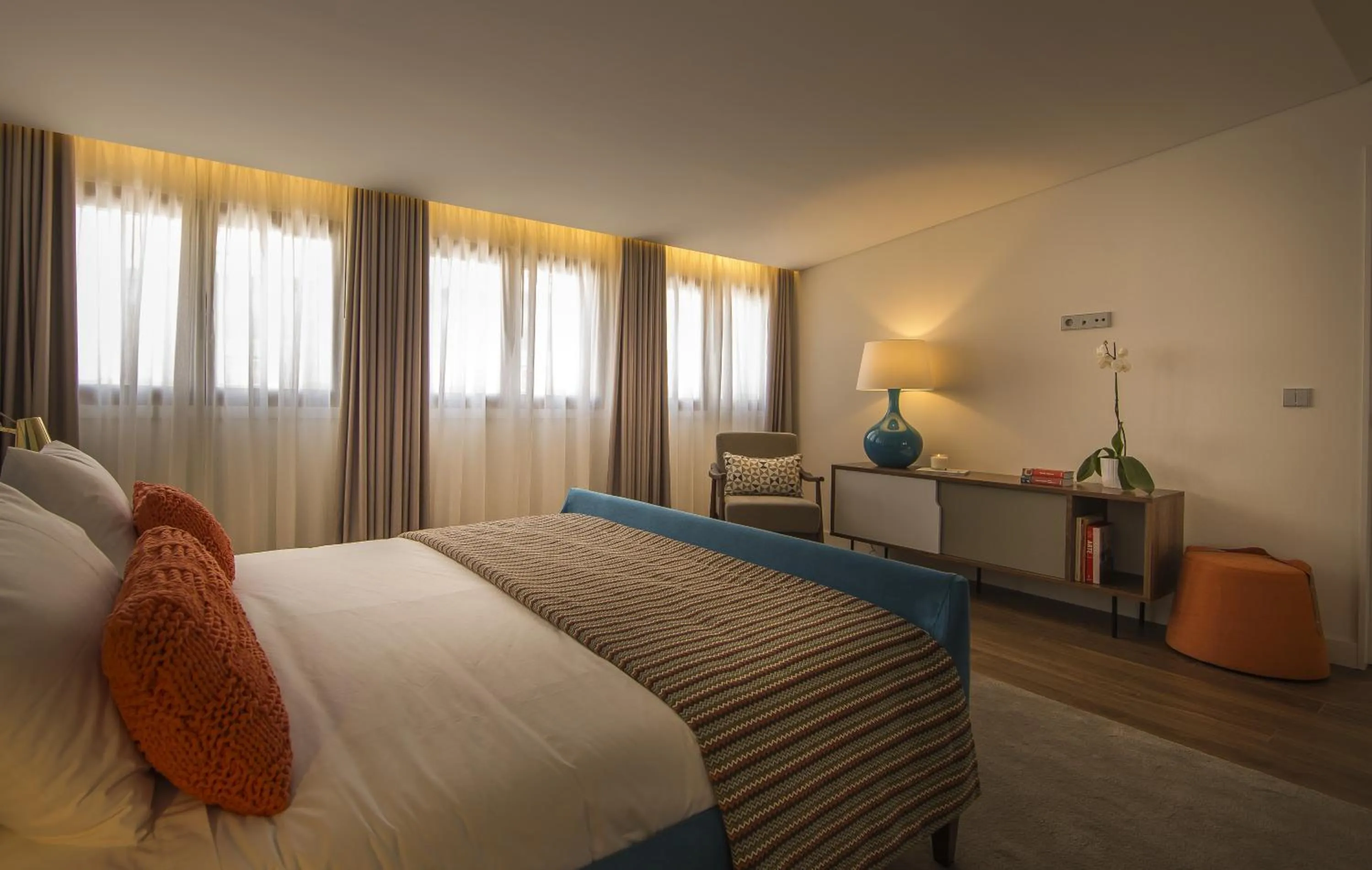 Bedroom, Bed in Somewhere - Estoril Guesthouse