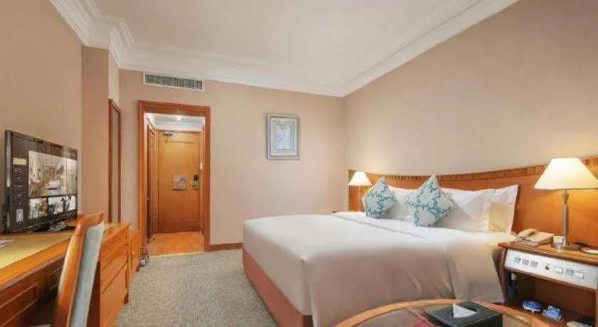 Bed in Haihua Hotel Hangzhou