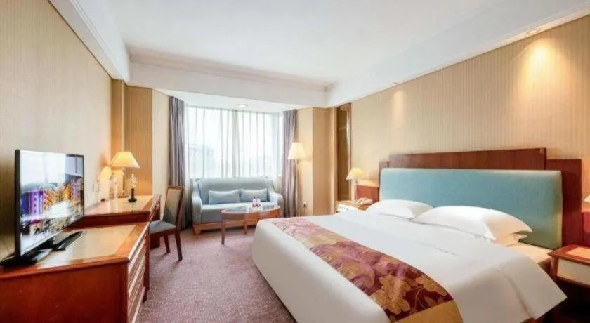 Bed in Haihua Hotel Hangzhou