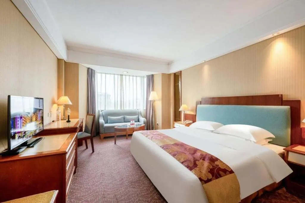 Bed in Haihua Hotel Hangzhou