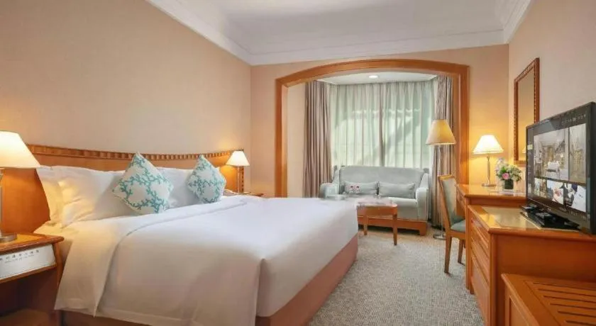 Bed in Haihua Hotel Hangzhou