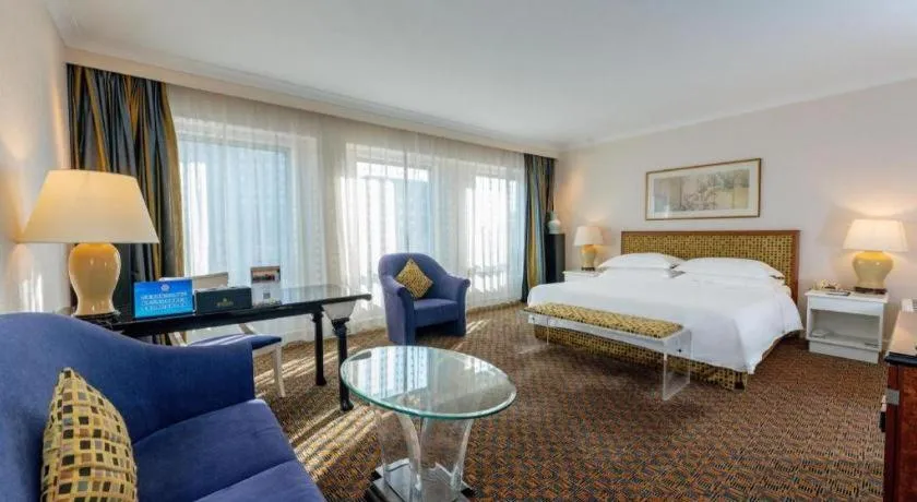 Bed in Grand Skylight Hotel Royal, Beijing