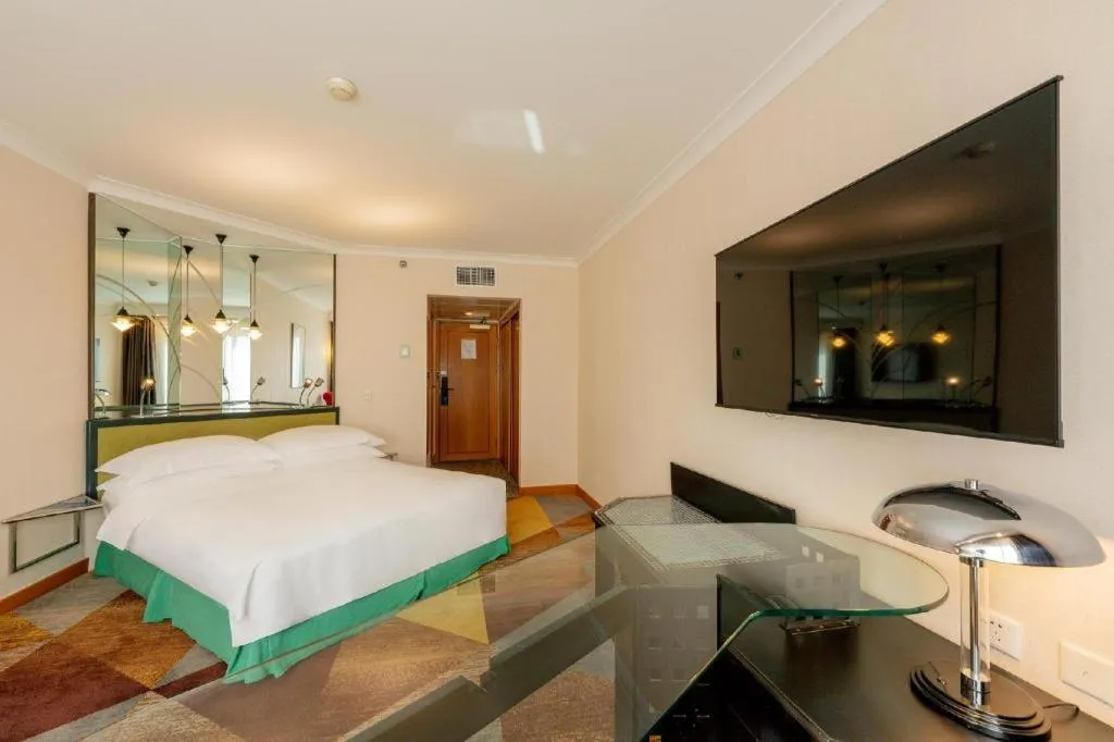 Bed in Grand Skylight Hotel Royal, Beijing