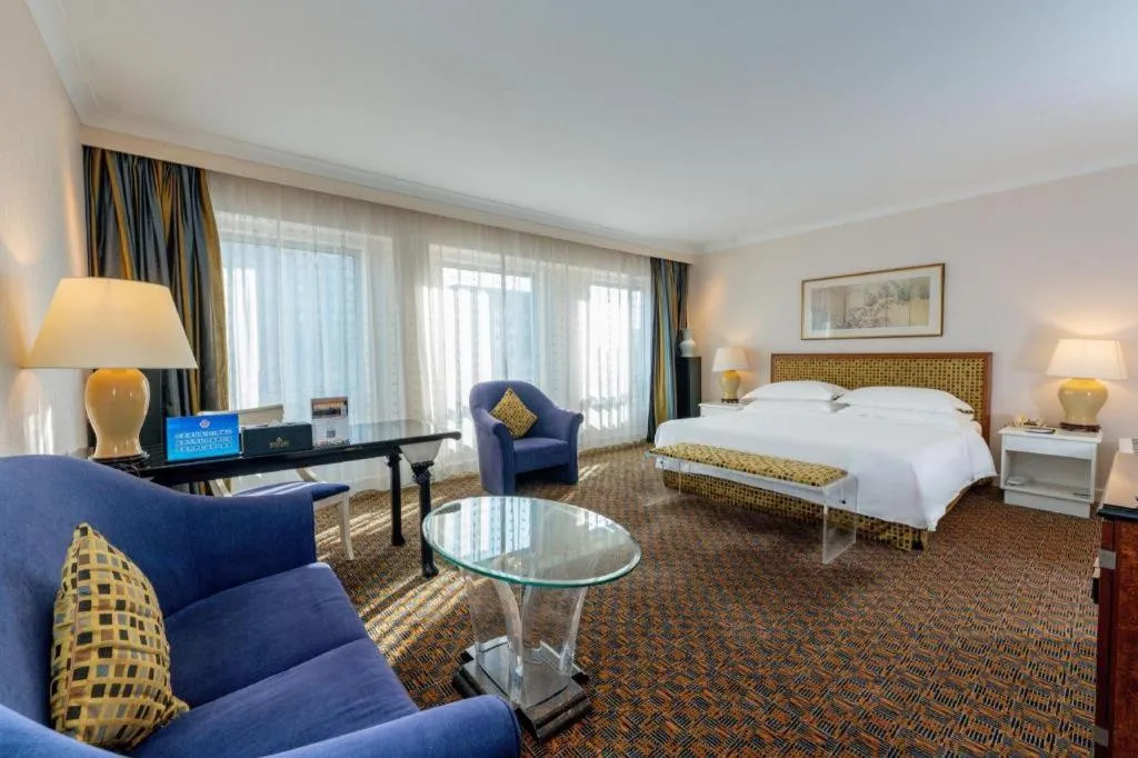 Bed in Grand Skylight Hotel Royal, Beijing