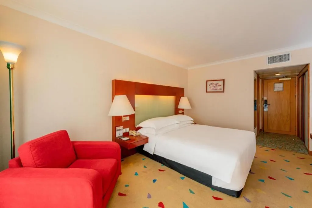 Bed in Grand Skylight Hotel Royal, Beijing