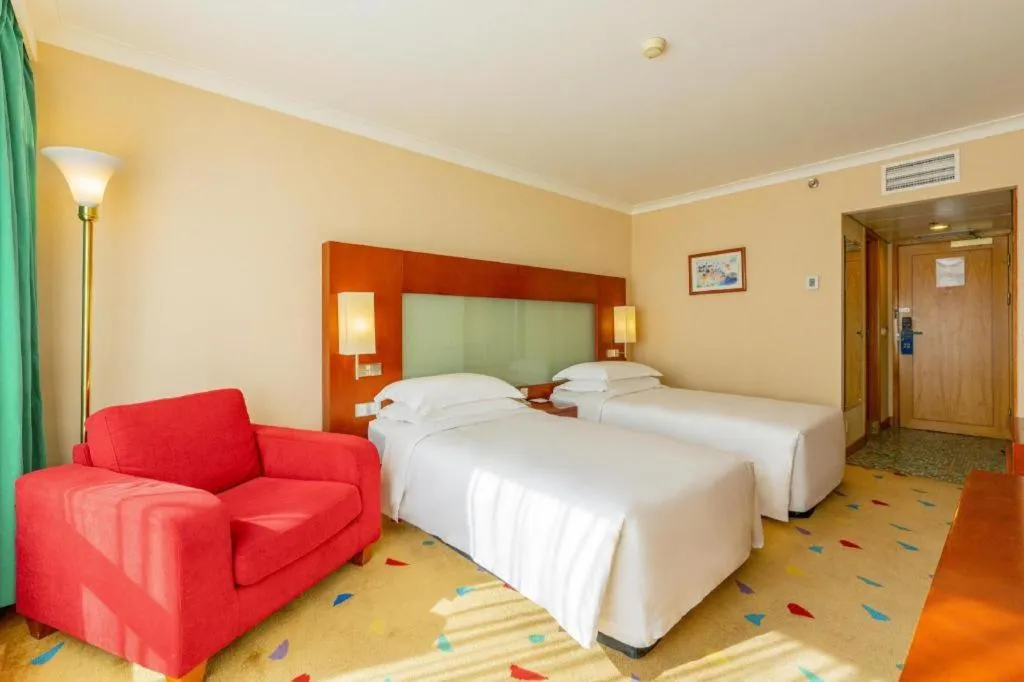 Bed in Grand Skylight Hotel Royal, Beijing