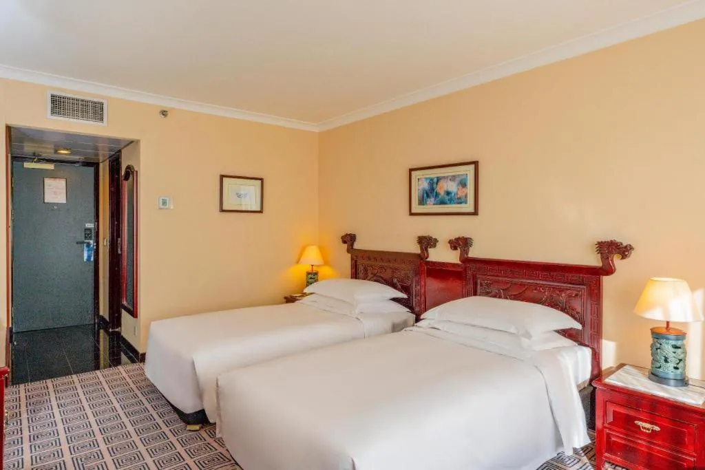 Bed in Grand Skylight Hotel Royal, Beijing