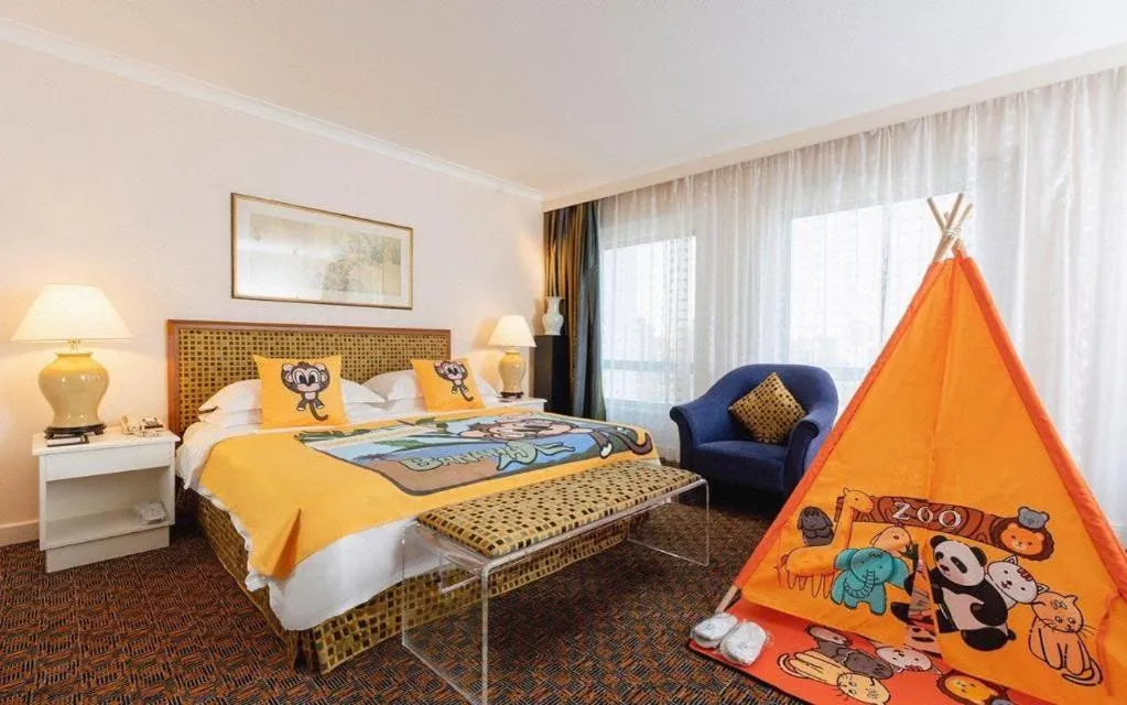 Bed in Grand Skylight Hotel Royal, Beijing