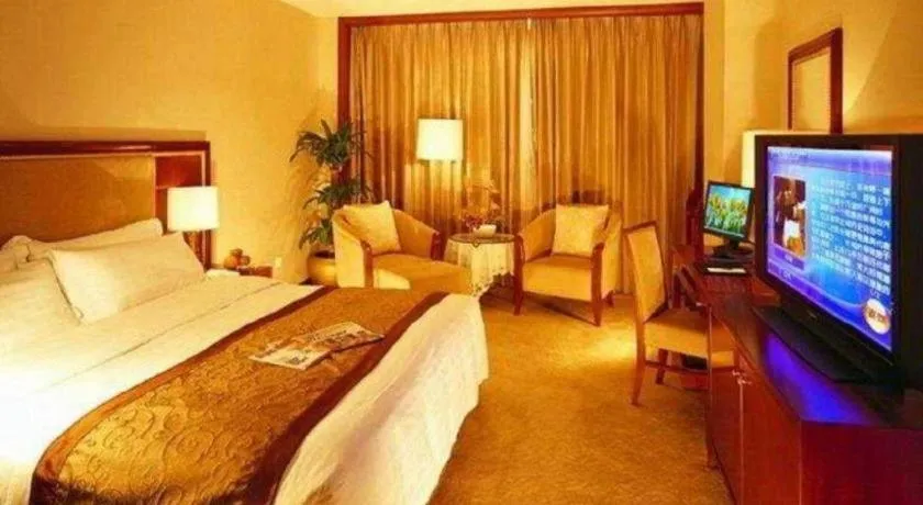 Bed in Xinhai Jinjiang Hotel