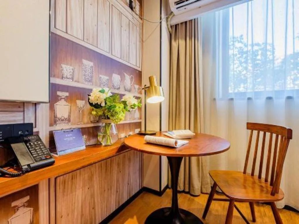 GME NanJing CaoChanGMEn Nanyihou Stress Hotel