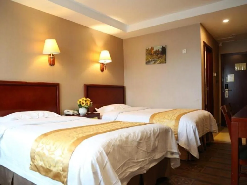 Bed in GreenTree Inn Harbin Central Avenue