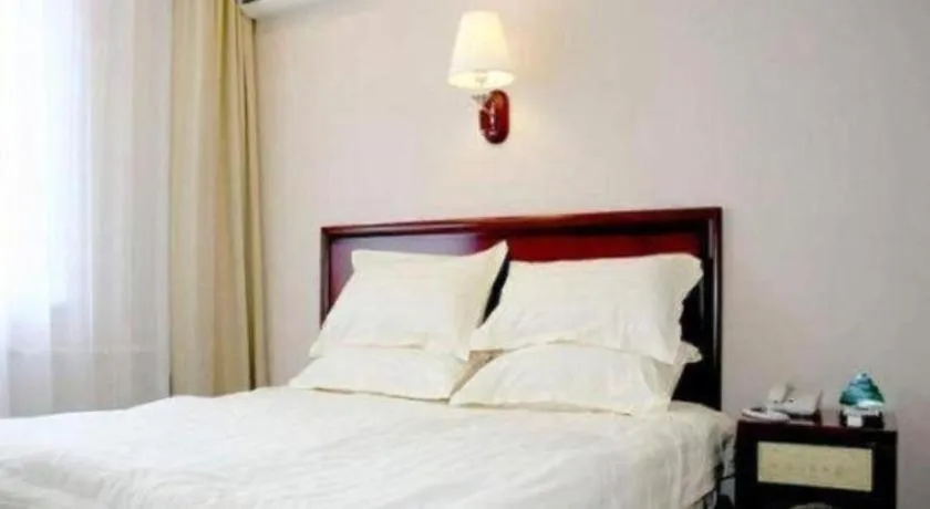 Bed in GreenTree Inn Harbin Central Avenue