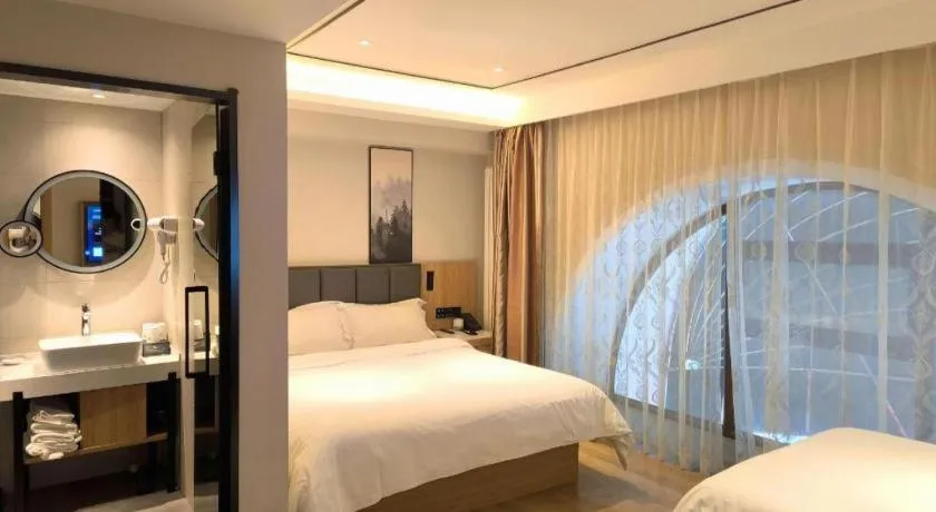 Bed in GreenTree Inn Harbin Central Avenue