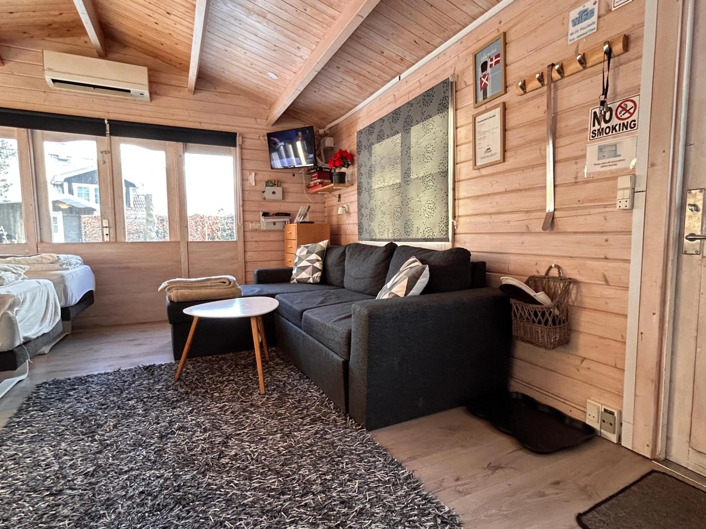 TV and multimedia, Bed in Piccobello Bed & Breakfast Valløby Køge