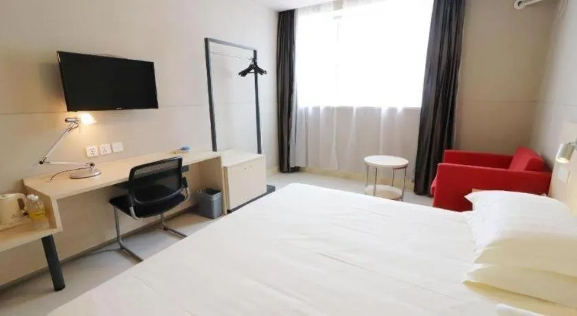 Bed in Jinjiang Inn Shanghai Minhang Zhuanqiao