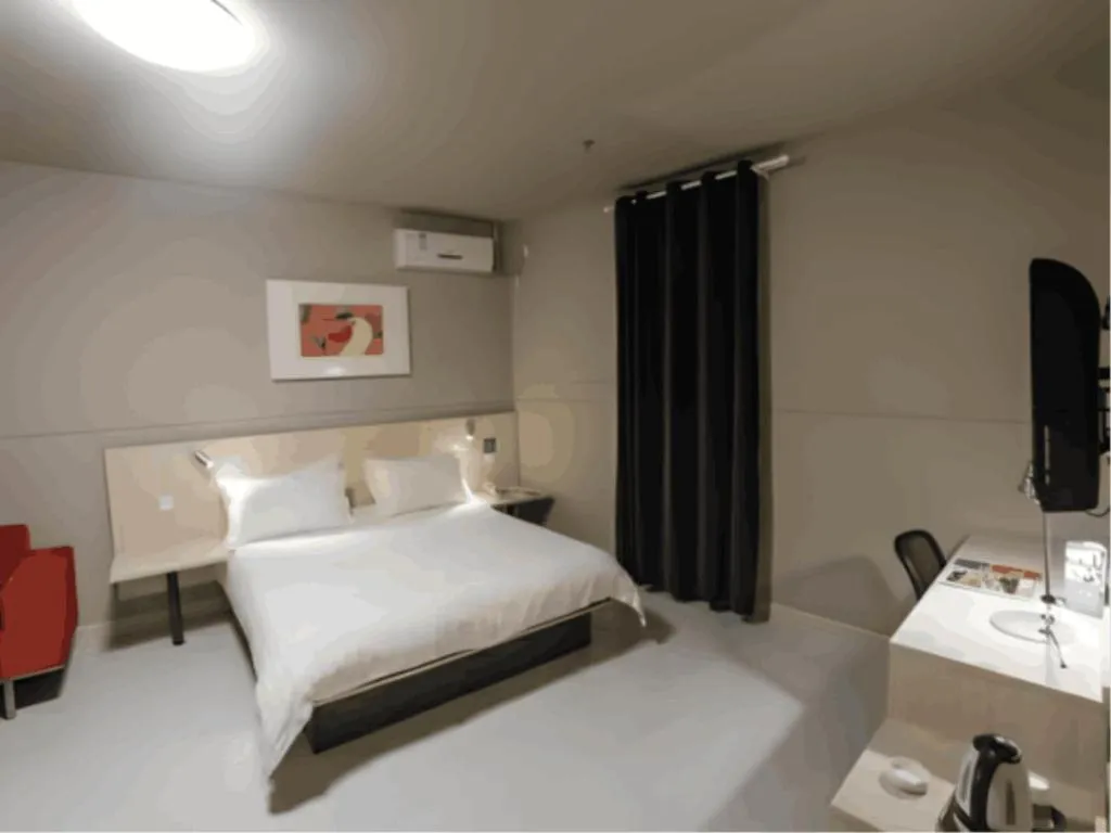 Bed in Jinjiang Inn Shanghai Minhang Zhuanqiao