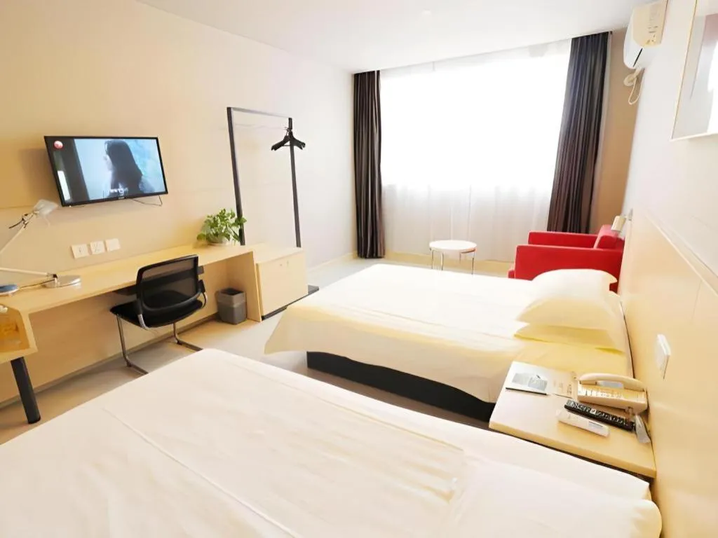 Bed in Jinjiang Inn Shanghai Minhang Zhuanqiao