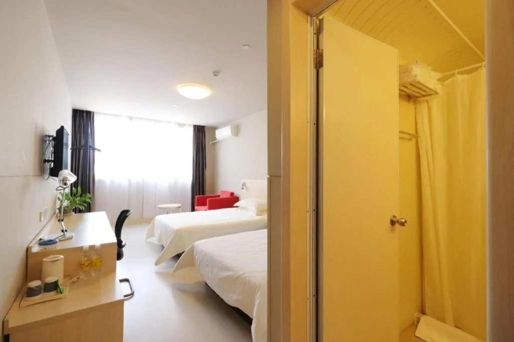 Bed in Jinjiang Inn Shanghai Minhang Zhuanqiao