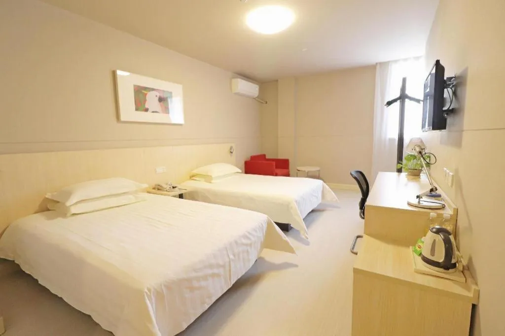 Bed in Jinjiang Inn Shanghai Minhang Zhuanqiao