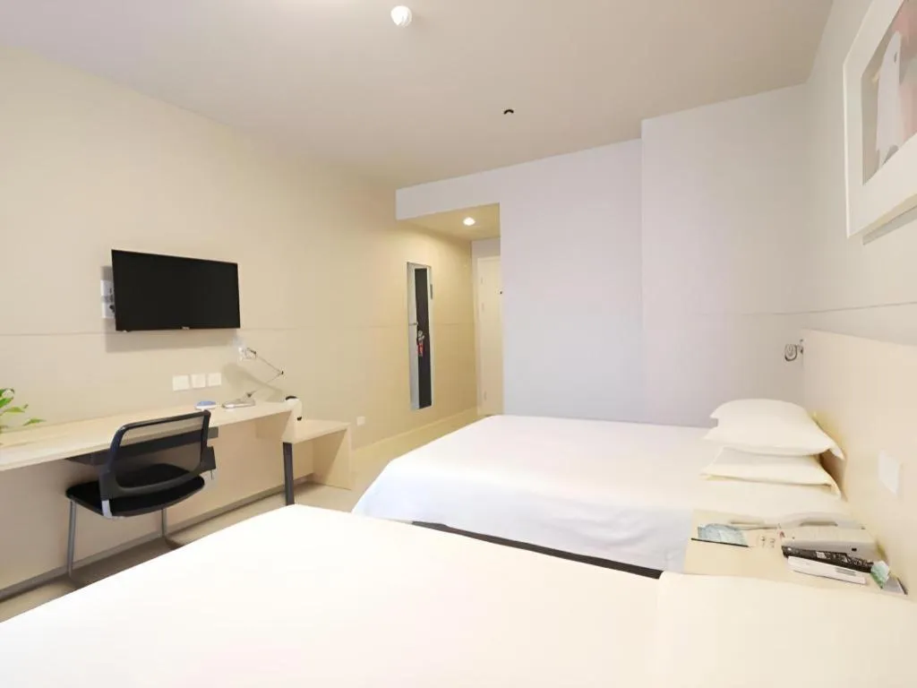 Bed in Jinjiang Inn Shanghai Minhang Zhuanqiao