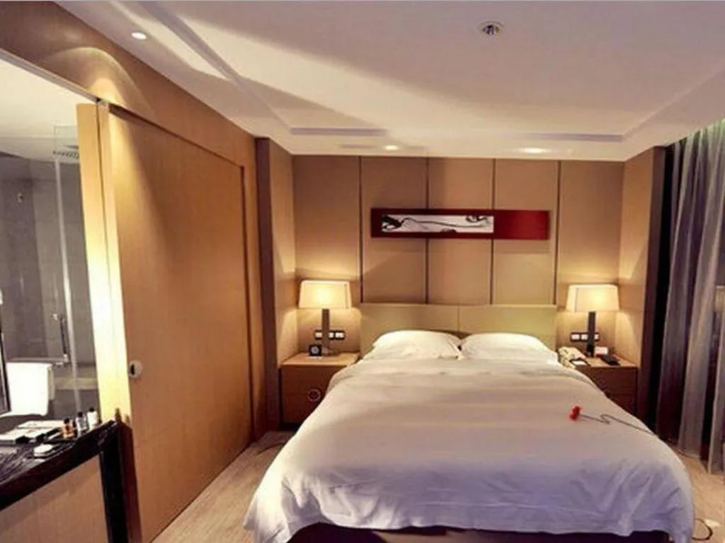 Bed in Ramada by Wyndham Xi'an Bell Tower