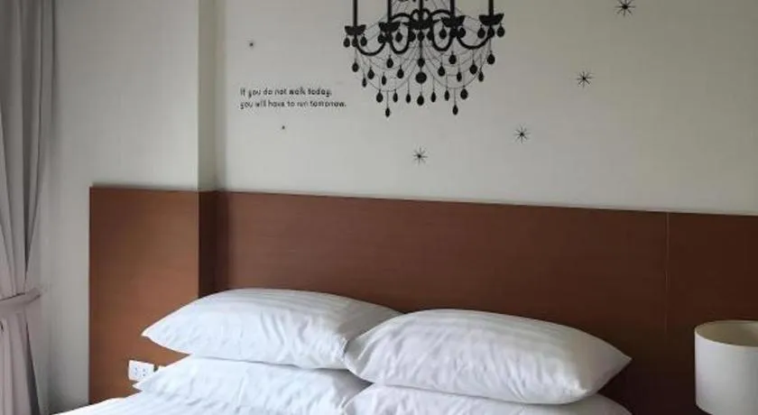 Bed in Pannapat Place