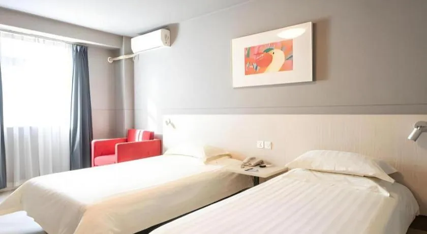 Bed in Magnotel Classic Shenyang General Hospital of Northern Theater Command