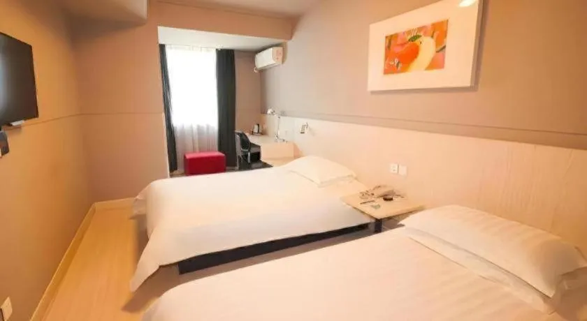 Bed in Magnotel Classic Shenyang General Hospital of Northern Theater Command