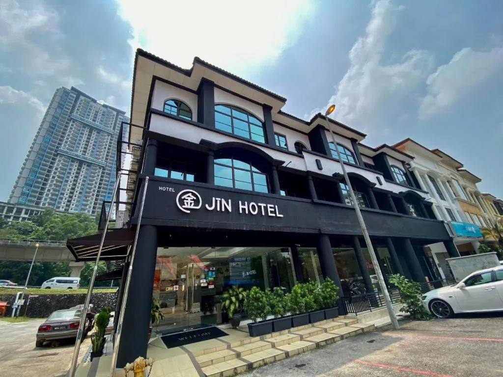 Jin Hotel