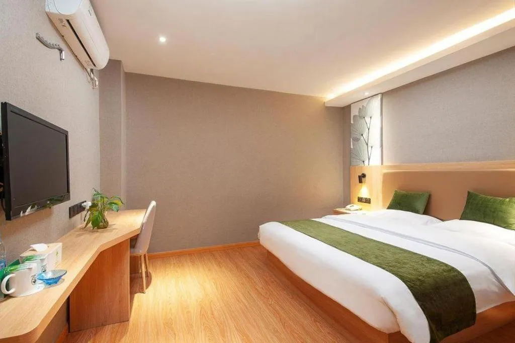 Bed in GreenTree Inn Shanghai Jiading Anting Motor City Express Hotel