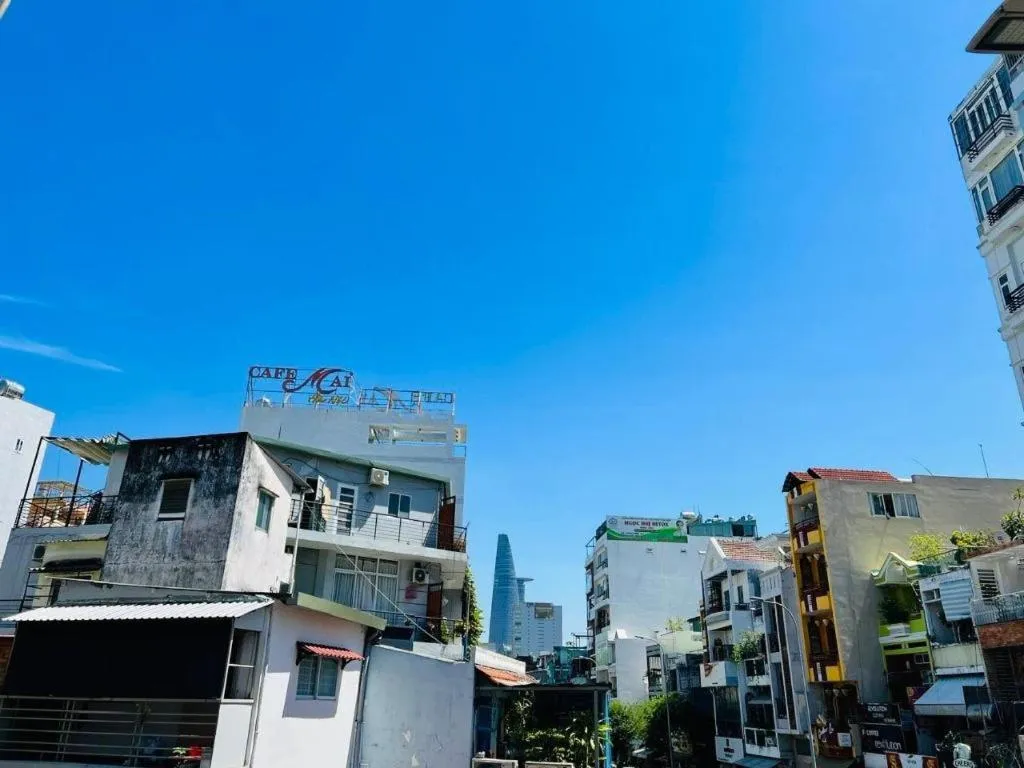 Son Tung Hotel - De Tham Street