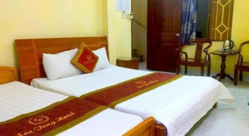 Bed in Son Tung Hotel - De Tham Street