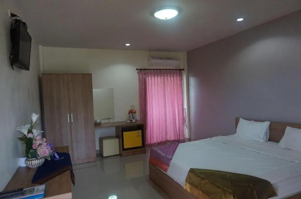 Bed in Bumnsaya Place