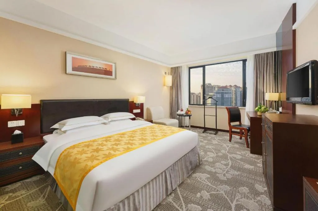 Bed in Shantou Golden Gulf Hotel