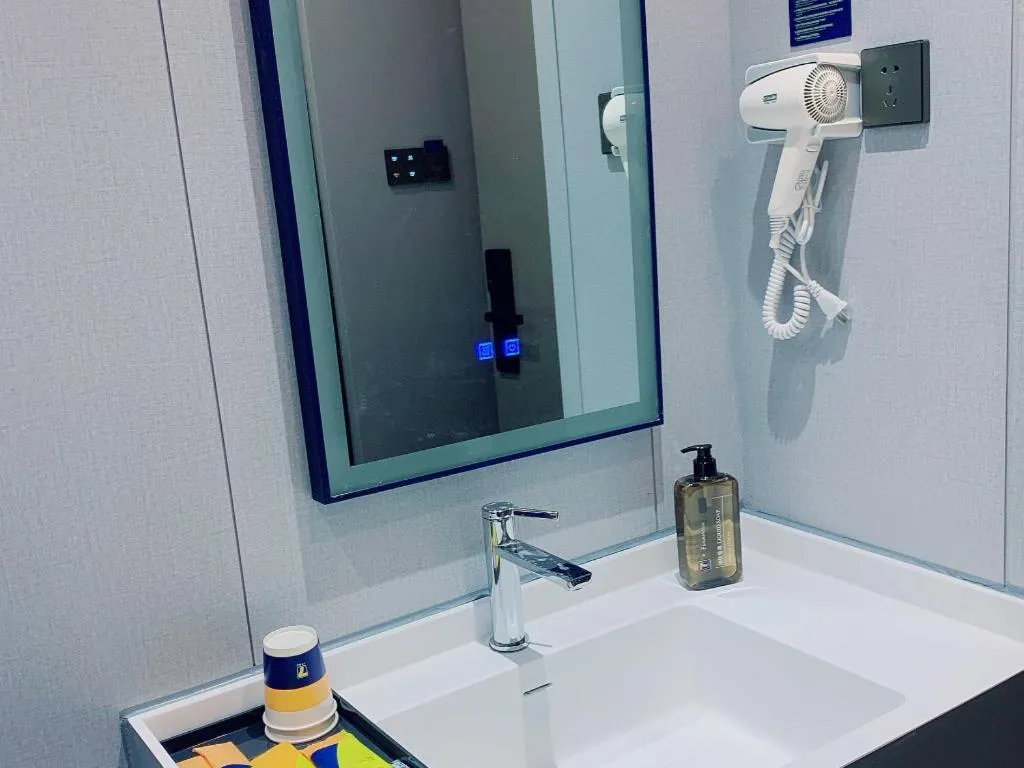 7 Days Inn Guangzhou Zoo Huanghuagang Metro Station