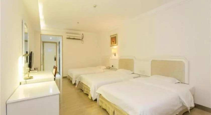 Bed in 7 Days Inn Guangzhou Zoo Huanghuagang Metro Station