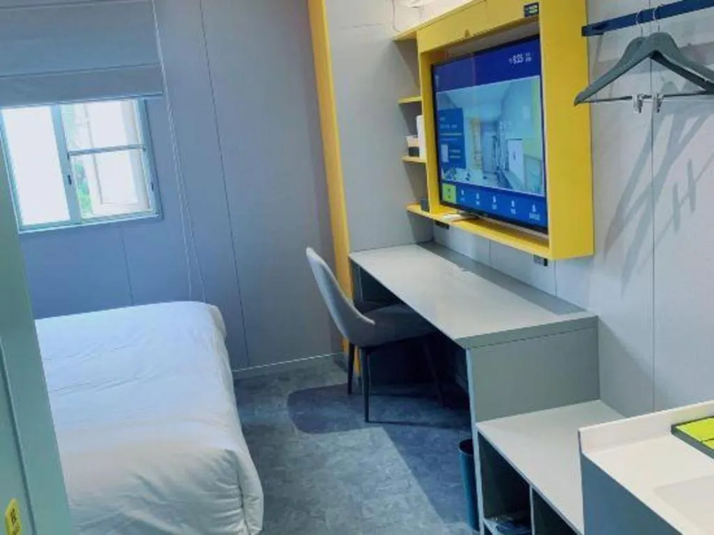 Bed in 7 Days Inn Guangzhou Zoo Huanghuagang Metro Station