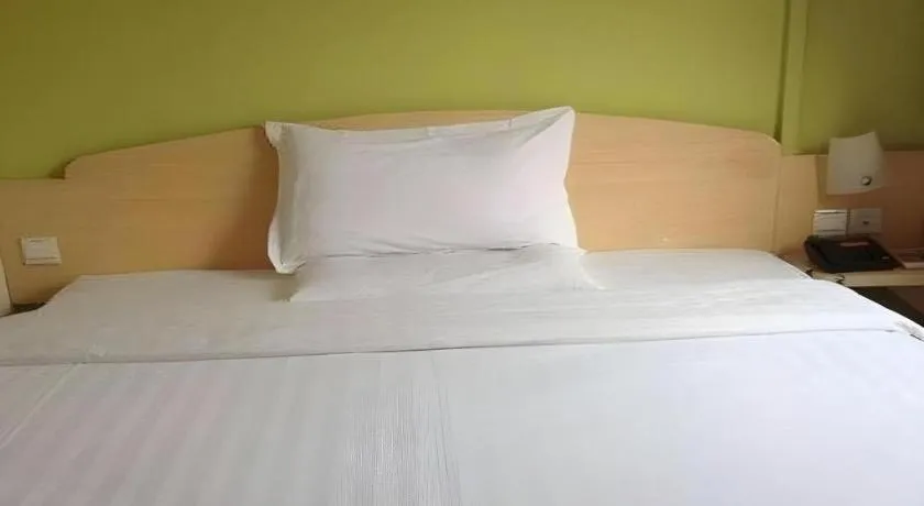 Bed in 7 Days Inn Nanjing Xinjiekou Changfu Street Metro Station