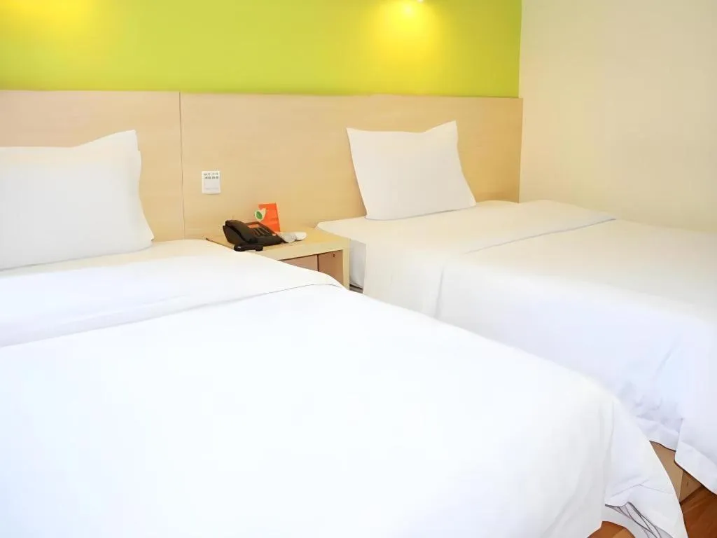 Bed in 7 Days Inn Wuhan Huaqiaocheng Happy Valley