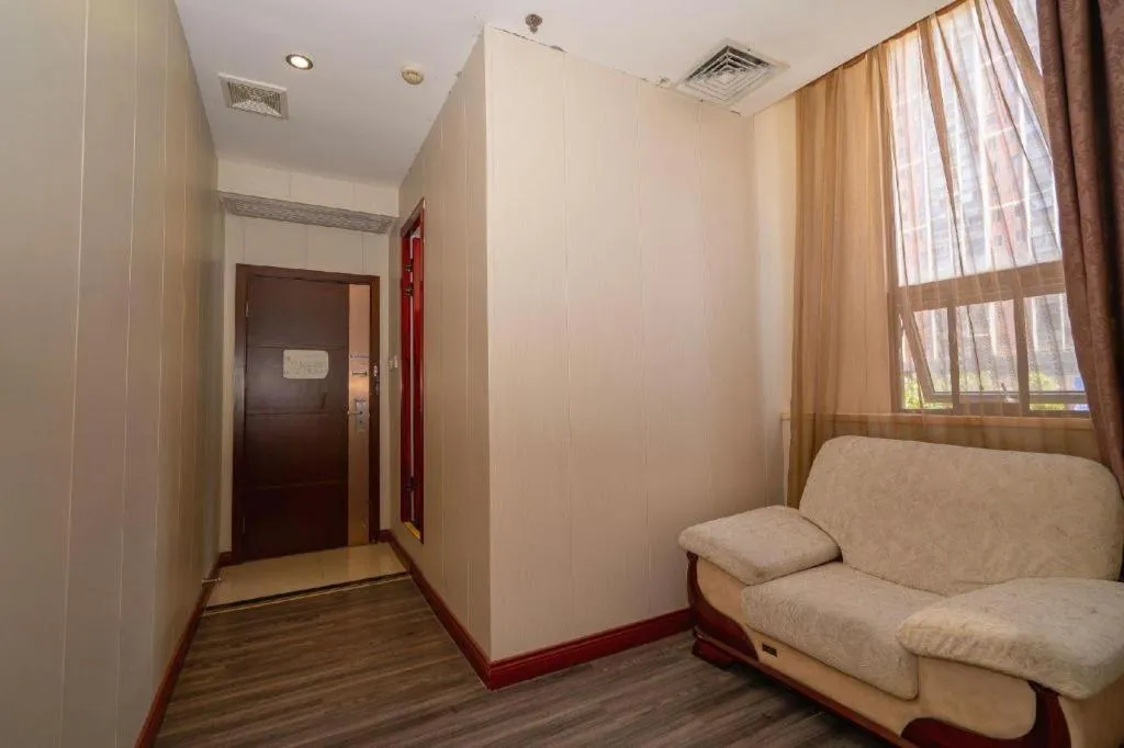 7 Days Inn Wuhan Huaqiaocheng Happy Valley