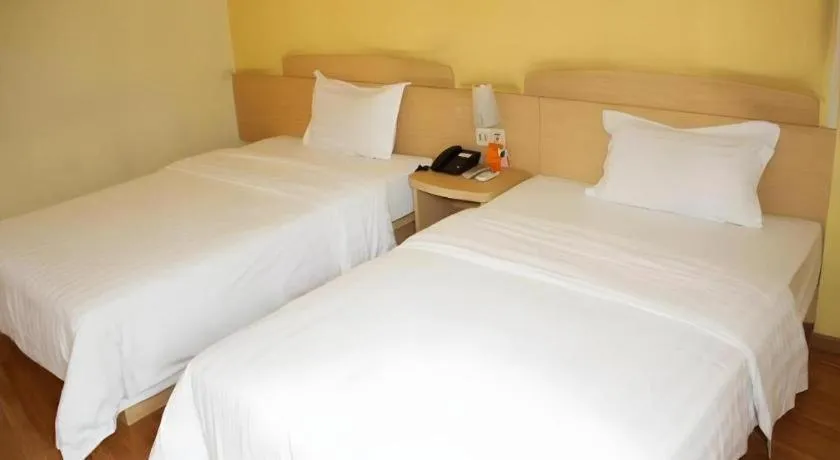 Bed in 7 Days Inn Wuhan Huaqiaocheng Happy Valley