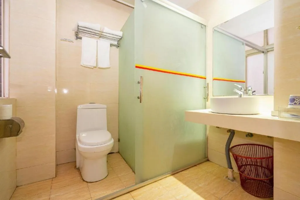 7 Days Inn Wuhan Huaqiaocheng Happy Valley